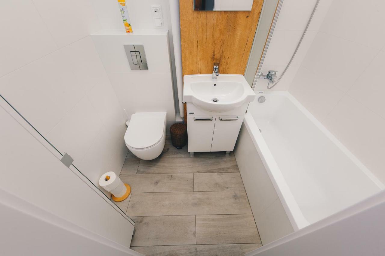 Apartament Shortstaypoland Aleja Solidarnosci *